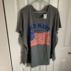 Old Navy Gray Short Sleeve Tee with Flag Design